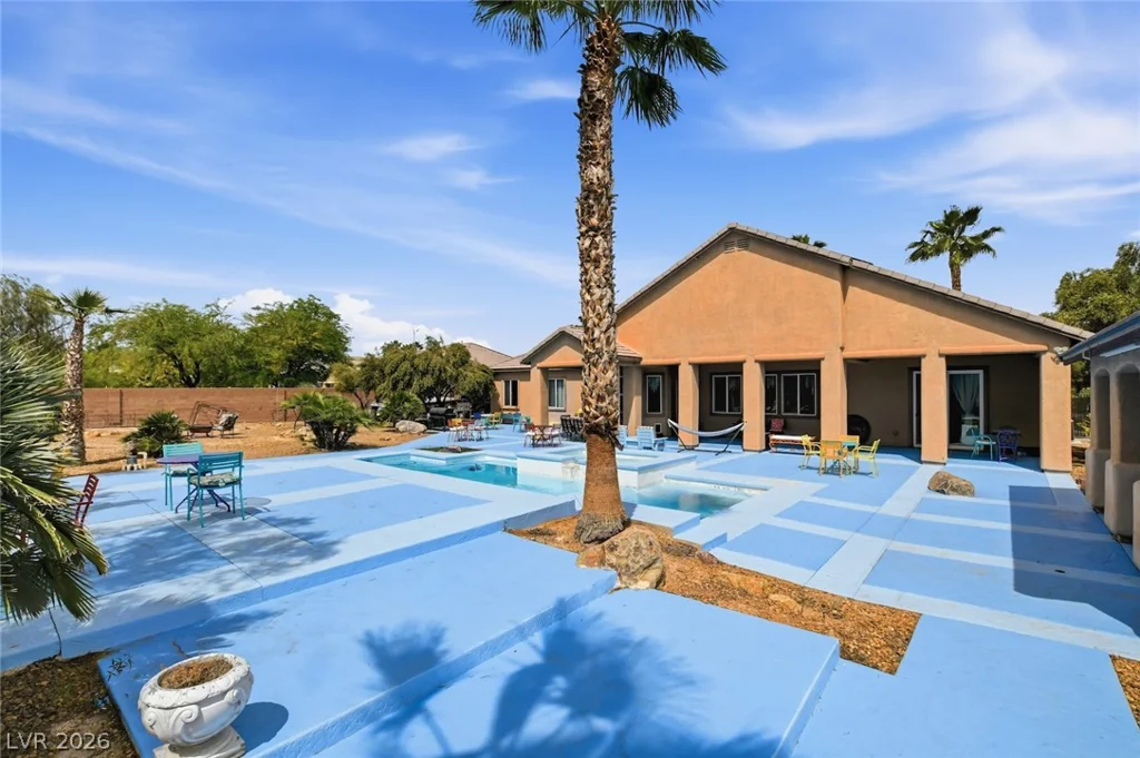 5527 Breecher, Las Vegas, NV 89131