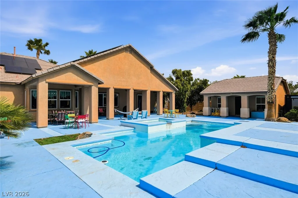 5527 Breecher, Las Vegas, NV 89131