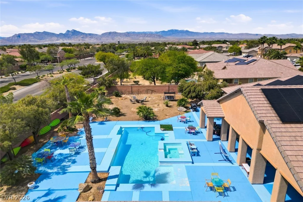5527 Breecher, Las Vegas, NV 89131