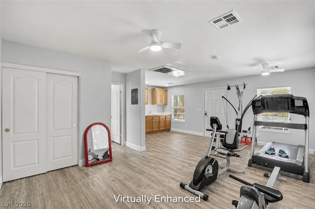 5527 Breecher, Las Vegas, NV 89131