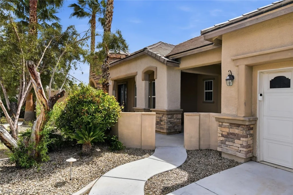 5527 Breecher, Las Vegas, NV 89131