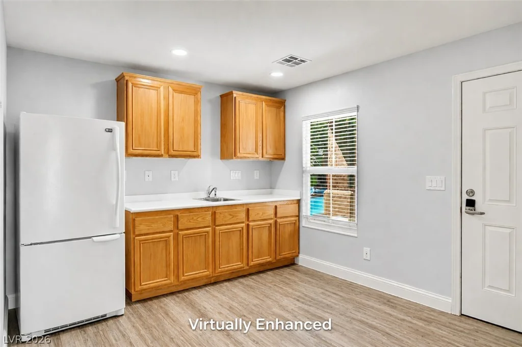 5527 Breecher, Las Vegas, NV 89131