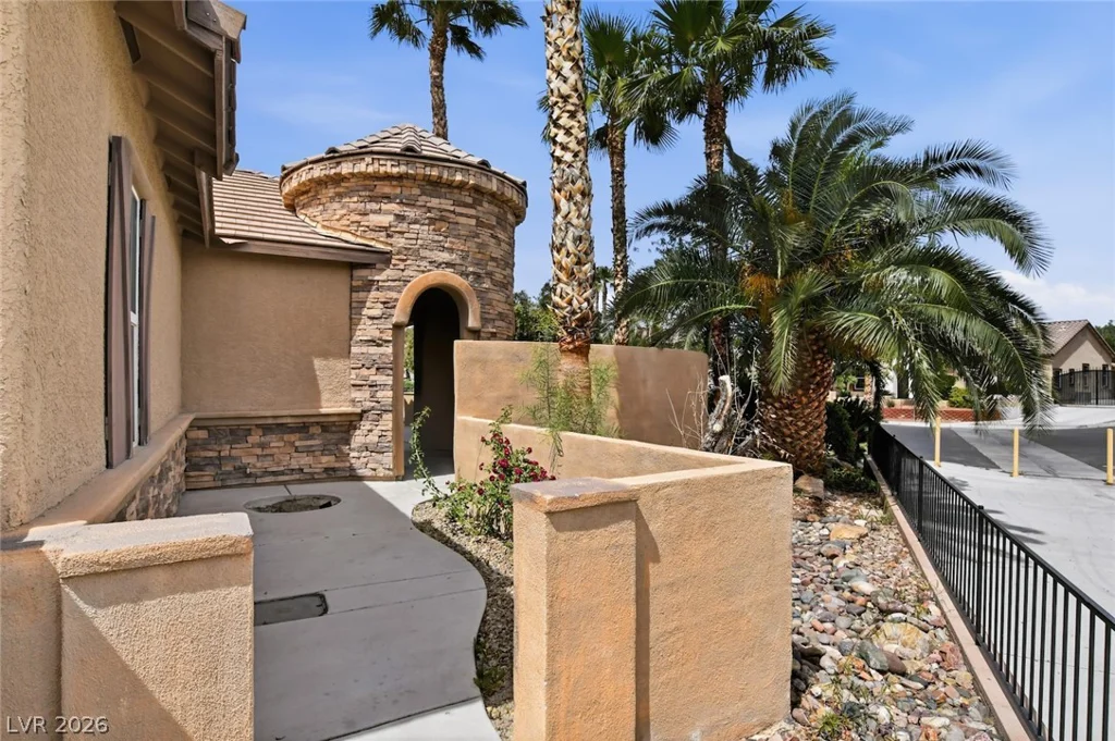5527 Breecher, Las Vegas, NV 89131