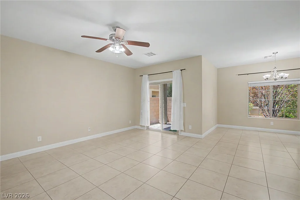 9589 Greensburg, Las Vegas, NV 89178