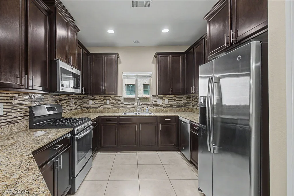 9589 Greensburg, Las Vegas, NV 89178