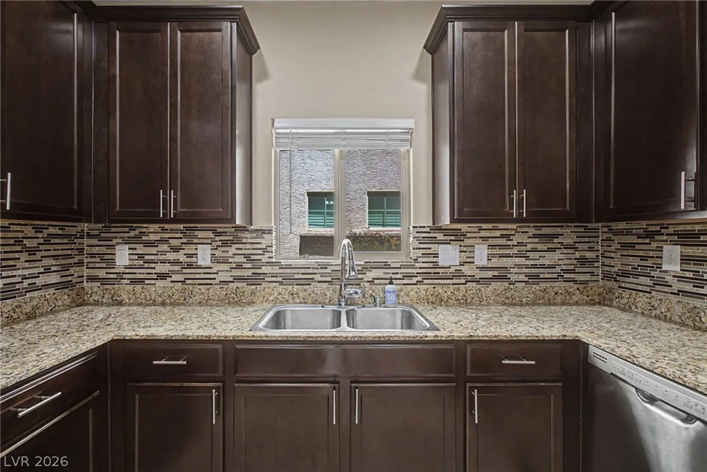 9589 Greensburg, Las Vegas, NV 89178