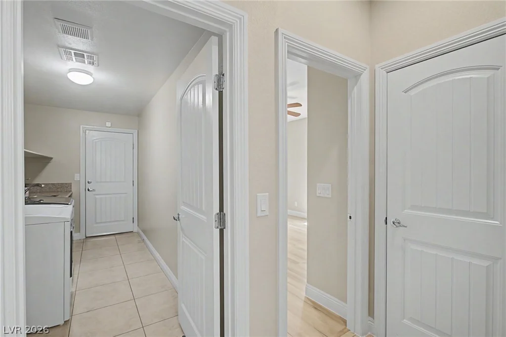 9589 Greensburg, Las Vegas, NV 89178