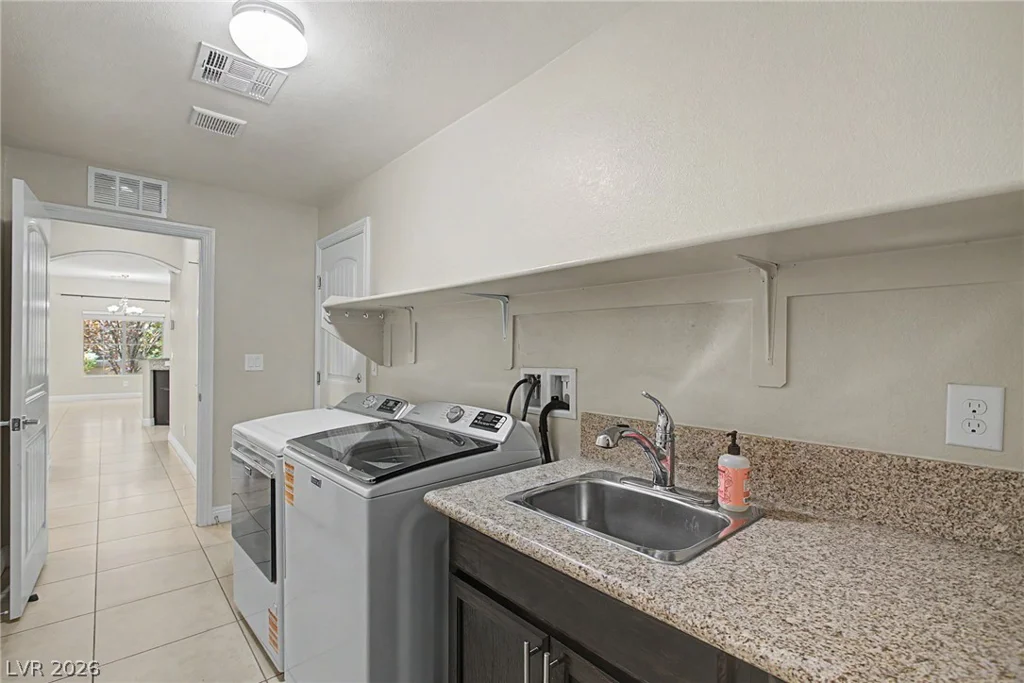 9589 Greensburg, Las Vegas, NV 89178