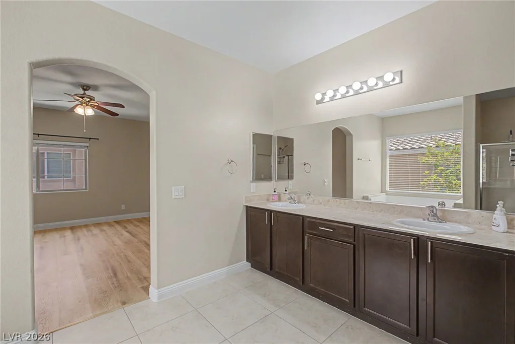 9589 Greensburg, Las Vegas, NV 89178