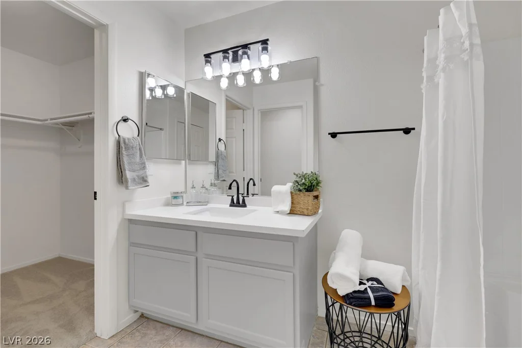 648 Moonlight Mesa, Henderson, NV 89011
