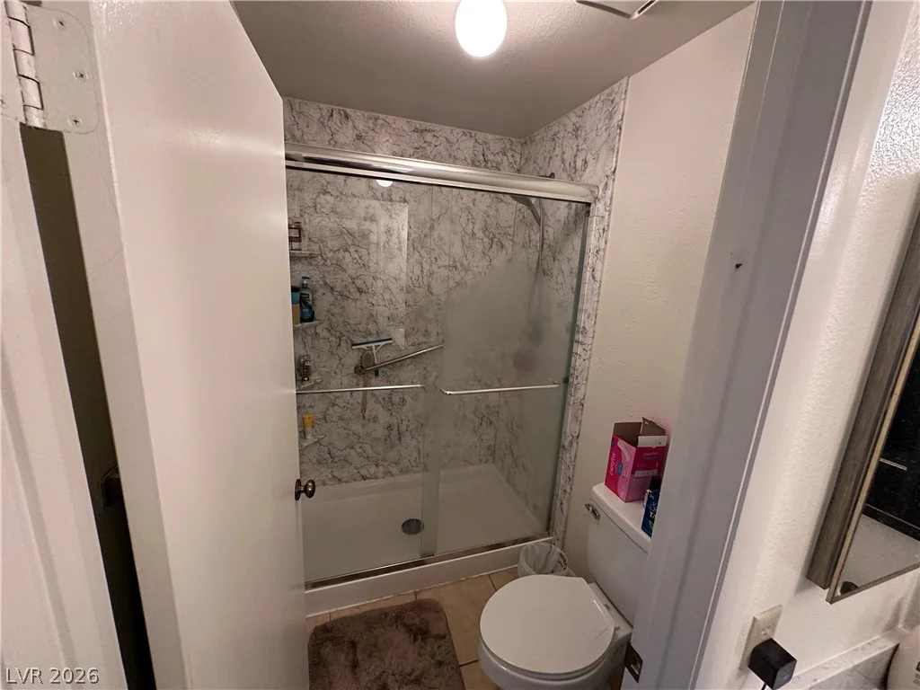 9517 Echo Glen, Las Vegas, NV 89117