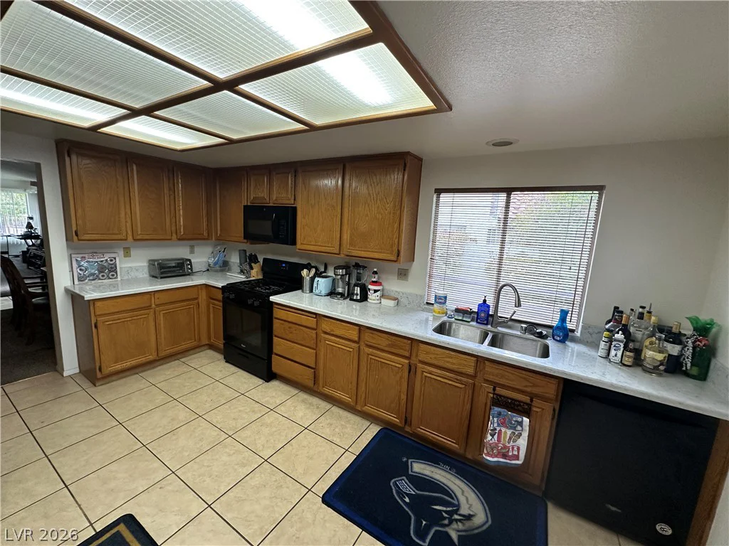9517 Echo Glen, Las Vegas, NV 89117