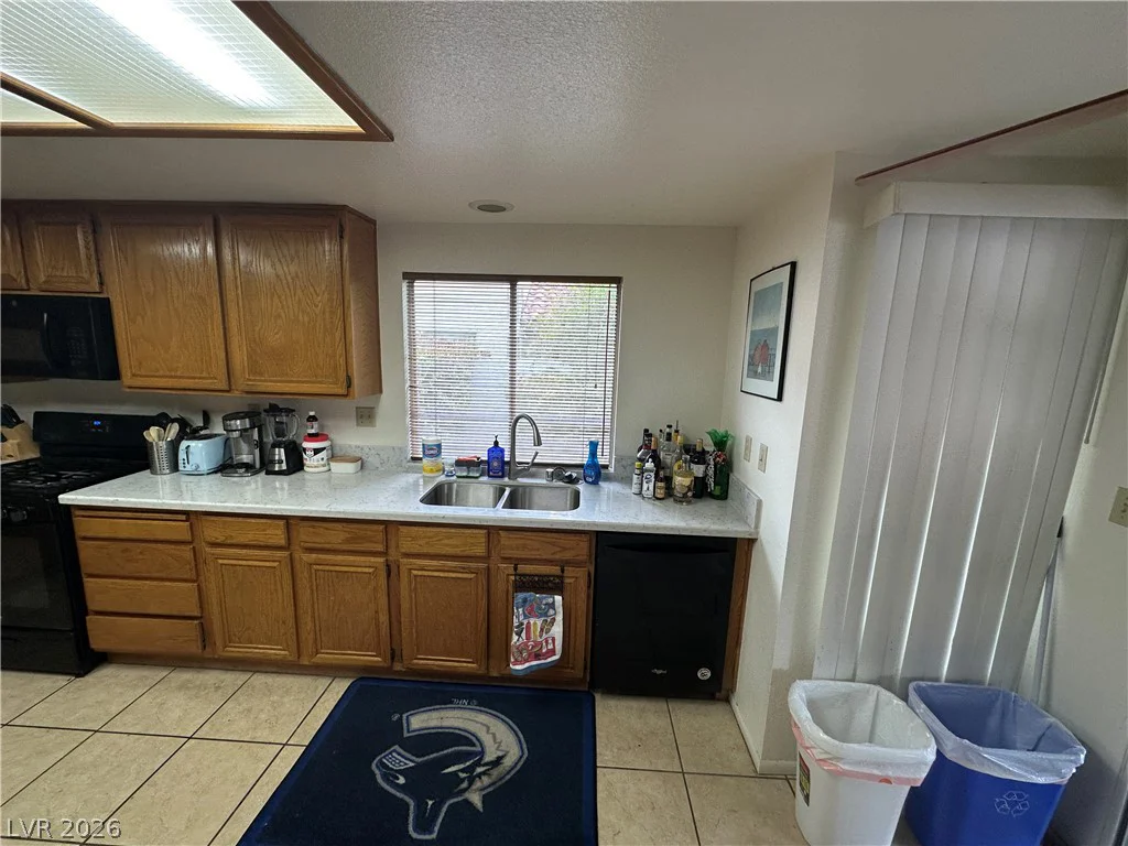 9517 Echo Glen, Las Vegas, NV 89117
