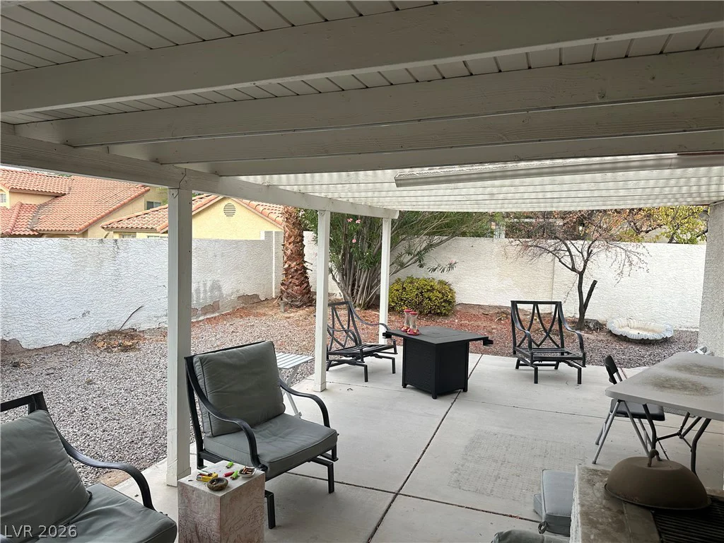 9517 Echo Glen, Las Vegas, NV 89117