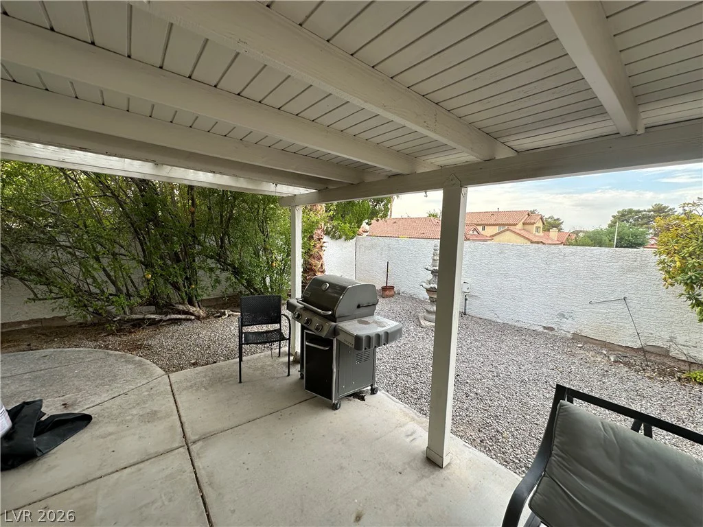 9517 Echo Glen, Las Vegas, NV 89117