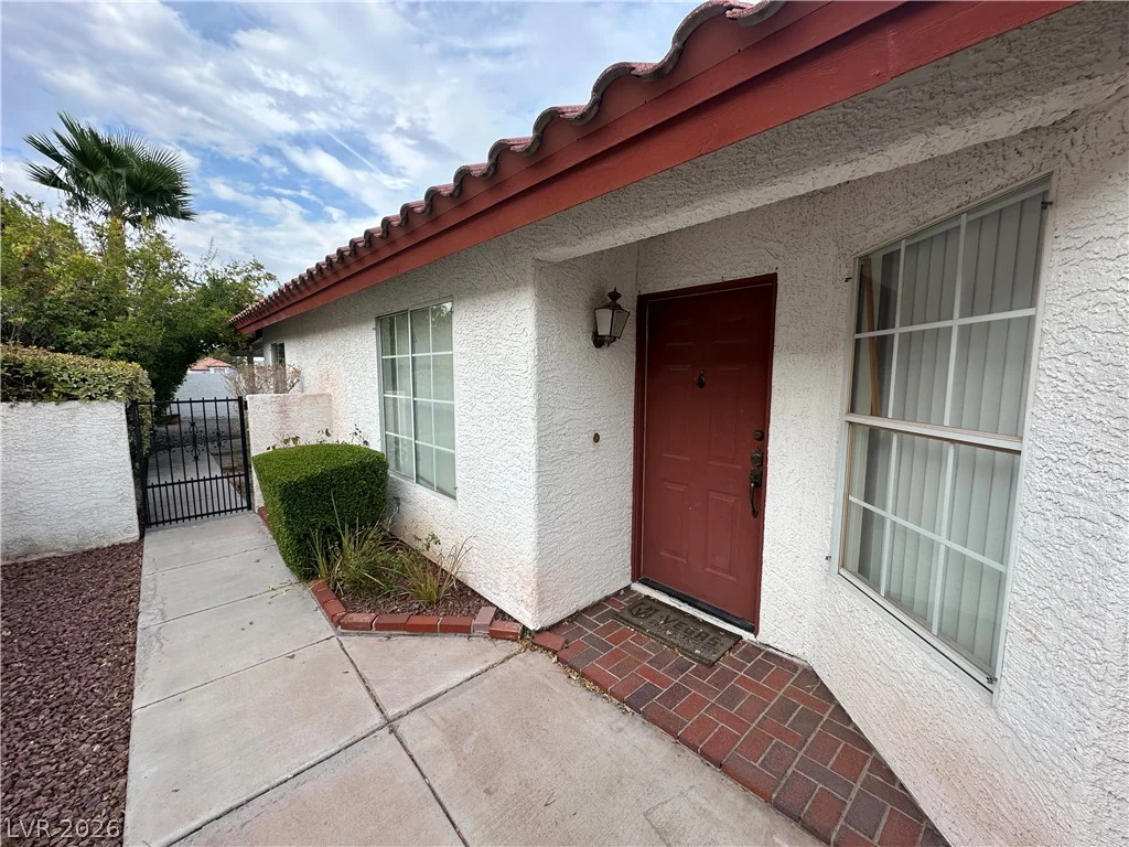 9517 Echo Glen, Las Vegas, NV 89117