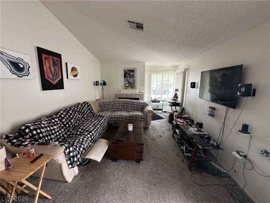 9517 Echo Glen, Las Vegas, NV 89117