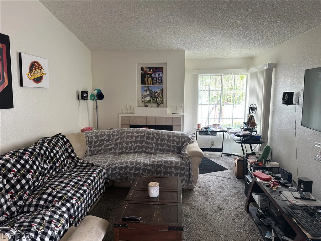 9517 Echo Glen, Las Vegas, NV 89117