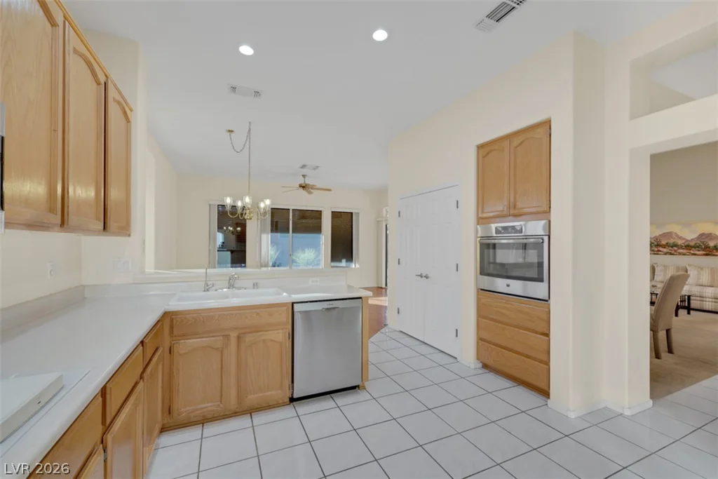 2046 Poppywood, Henderson, NV 89012