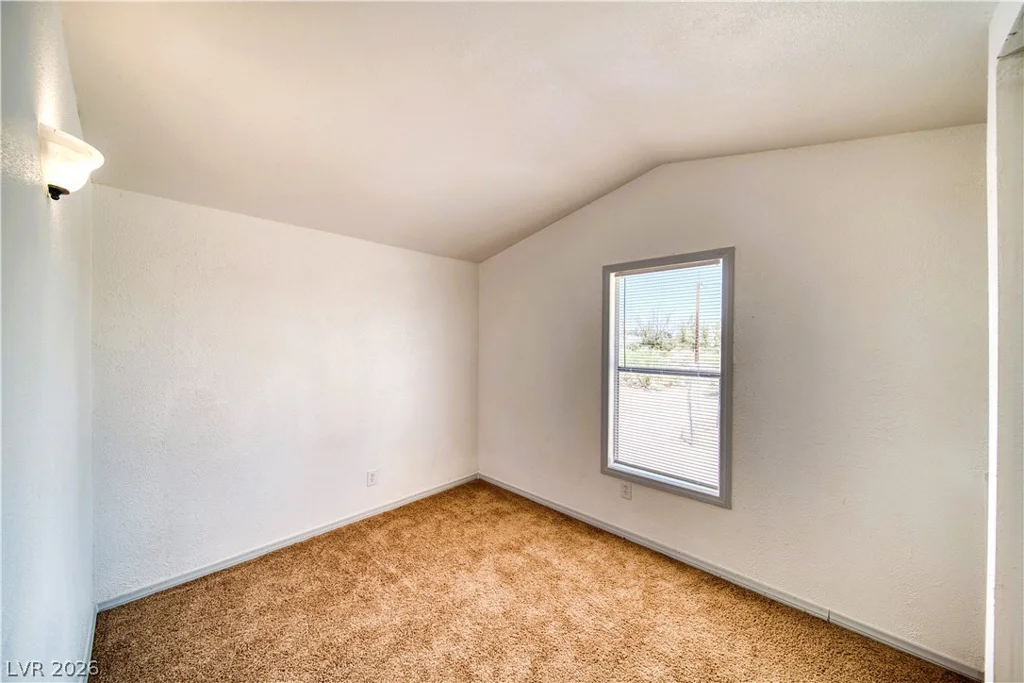 6920 Oakridge, Pahrump, NV 89048