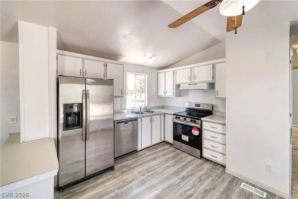 6920 Oakridge, Pahrump, NV 89048