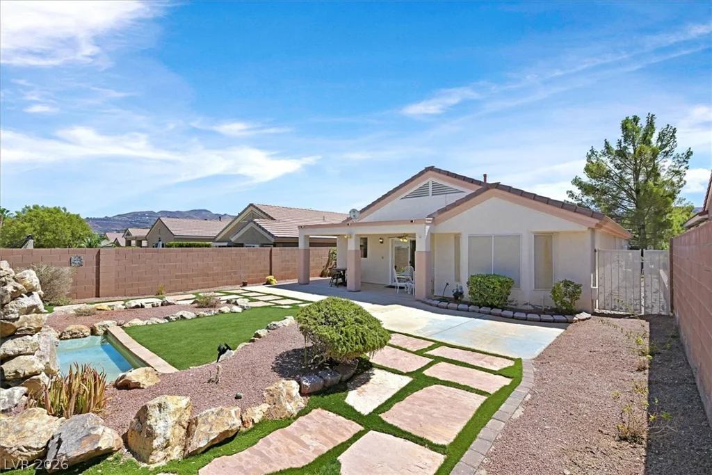 2004 Poppywood, Henderson, NV 89012