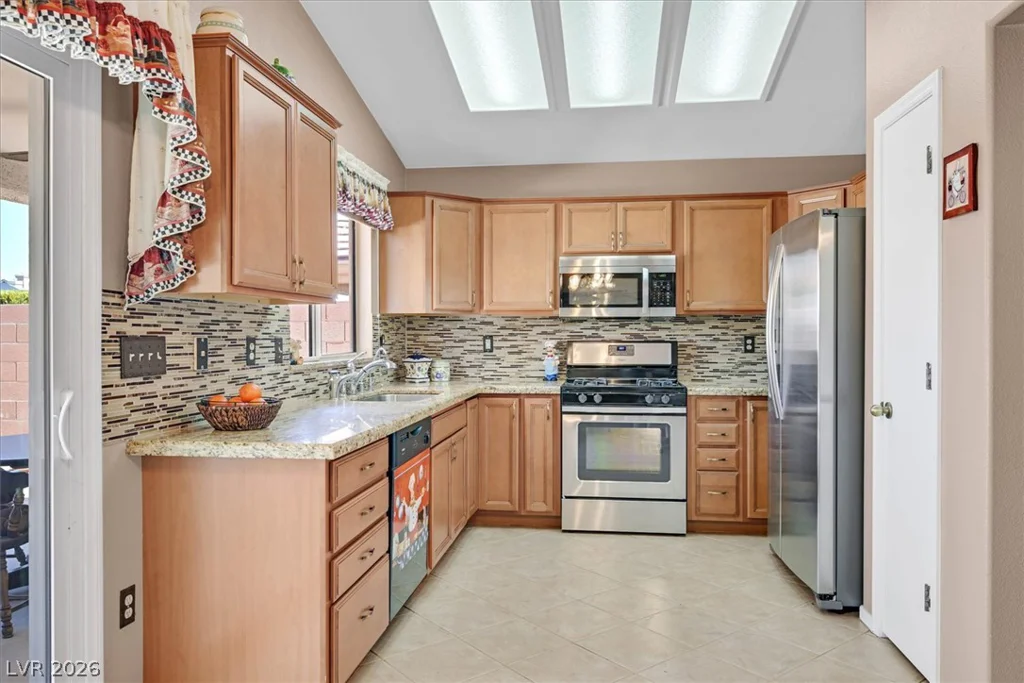 2004 Poppywood, Henderson, NV 89012