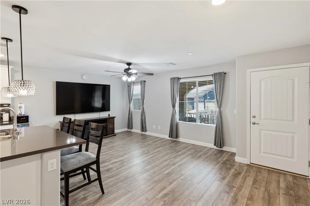 817 Watford, Henderson, NV 89011