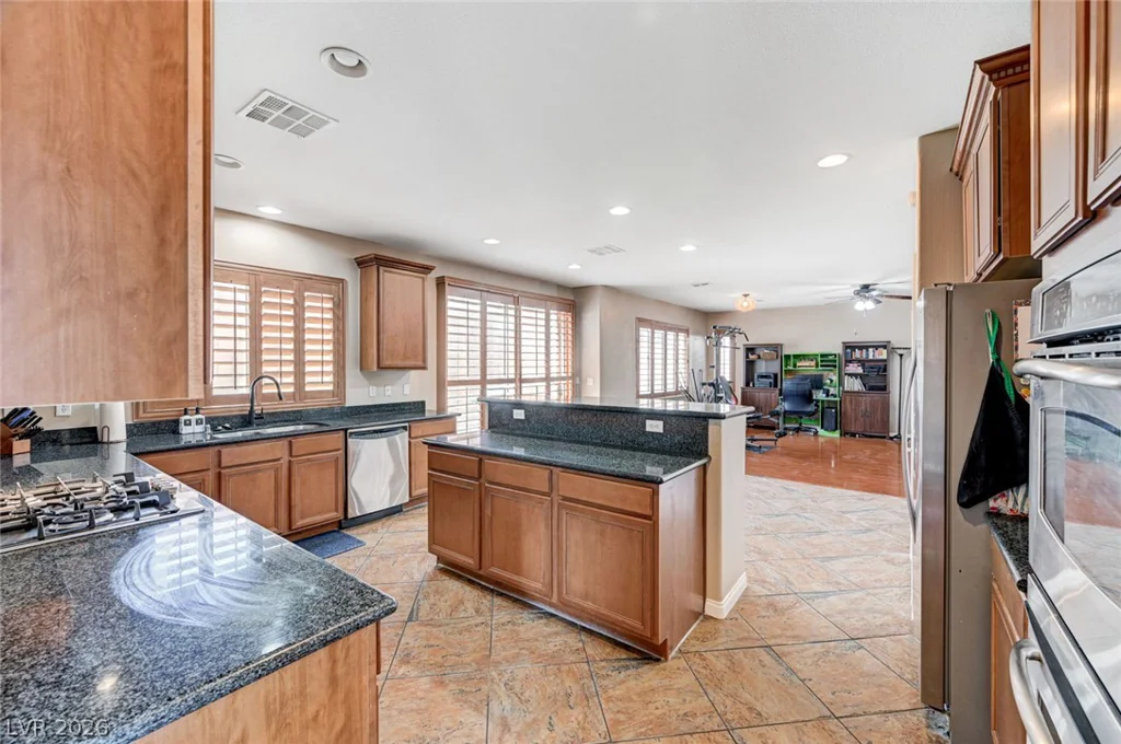 10029 Scenic Walk, Las Vegas, NV 89149