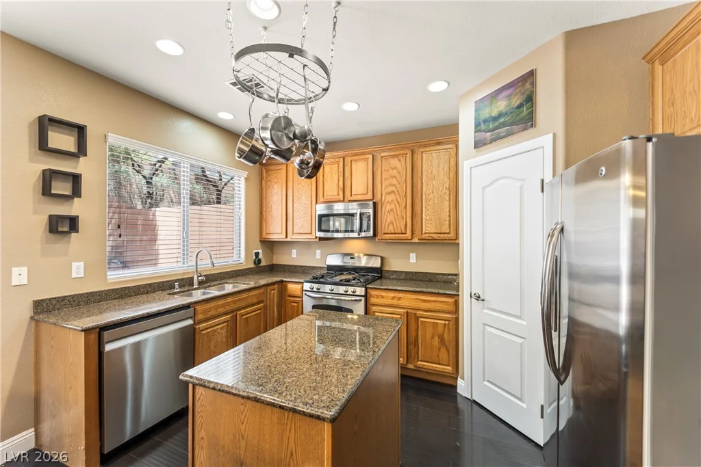 7337 Picnic Hill, Las Vegas, NV 89166