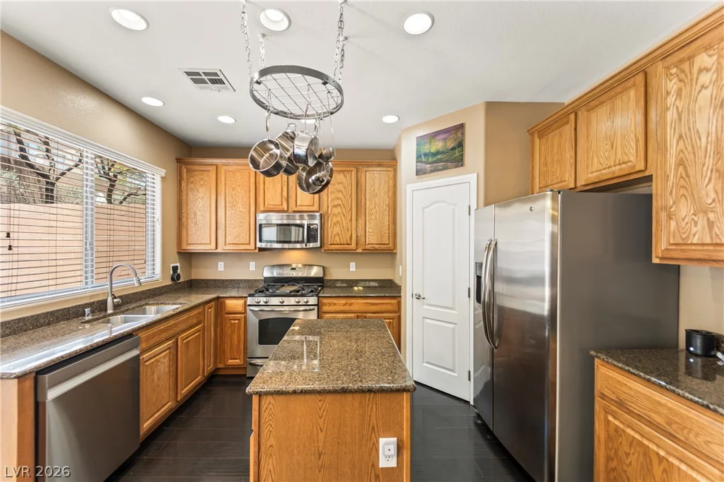 7337 Picnic Hill, Las Vegas, NV 89166