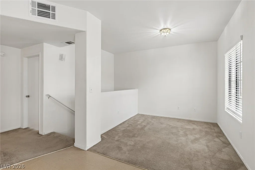 2171 Hussium Hills, Las Vegas, NV 89108