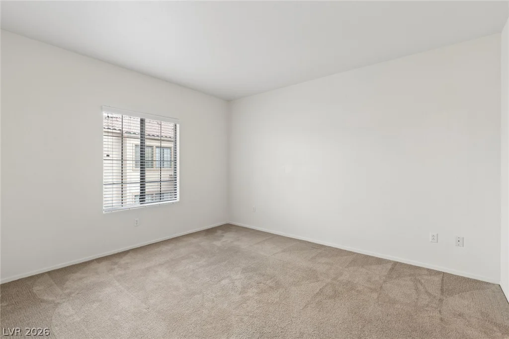 2171 Hussium Hills, Las Vegas, NV 89108