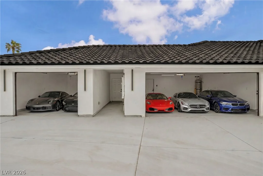 3630 Tobias, Las Vegas, NV 89120