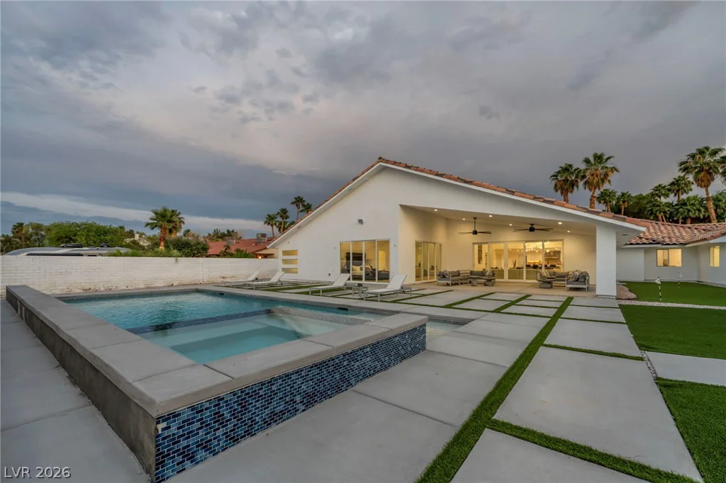 3630 Tobias, Las Vegas, NV 89120