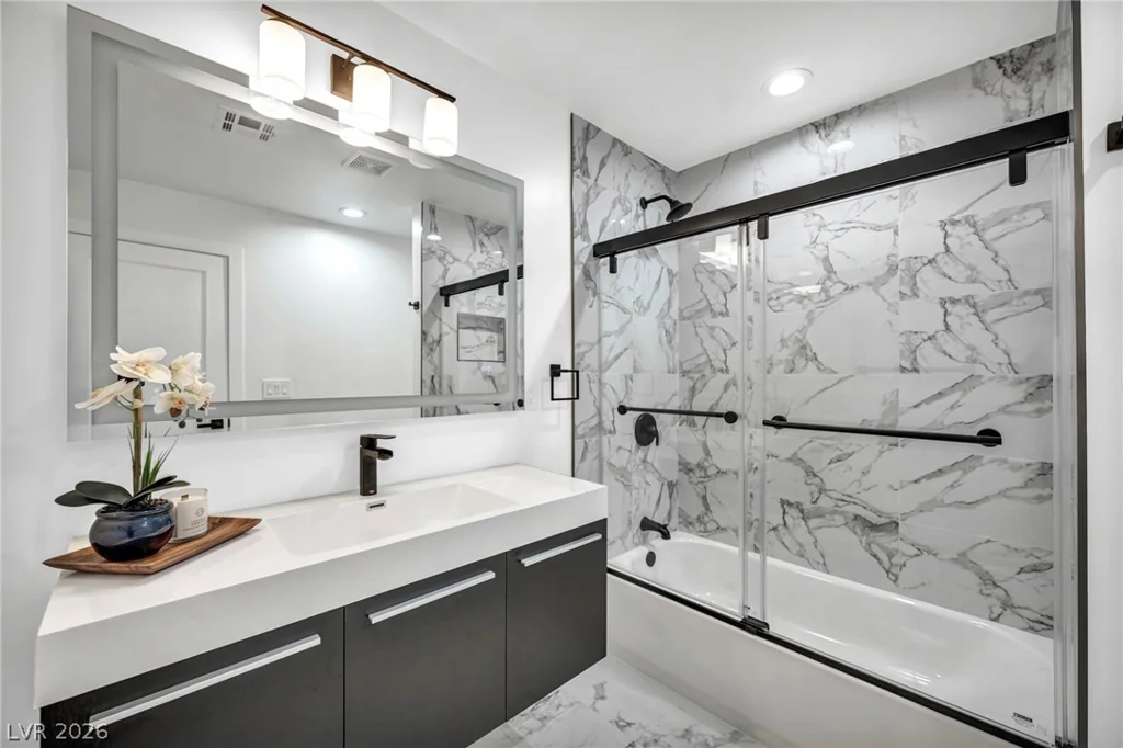 3630 Tobias, Las Vegas, NV 89120