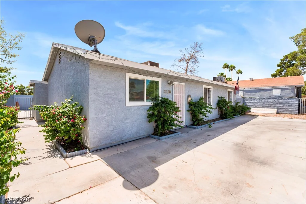 2228 Demetrius, Las Vegas, NV 89101
