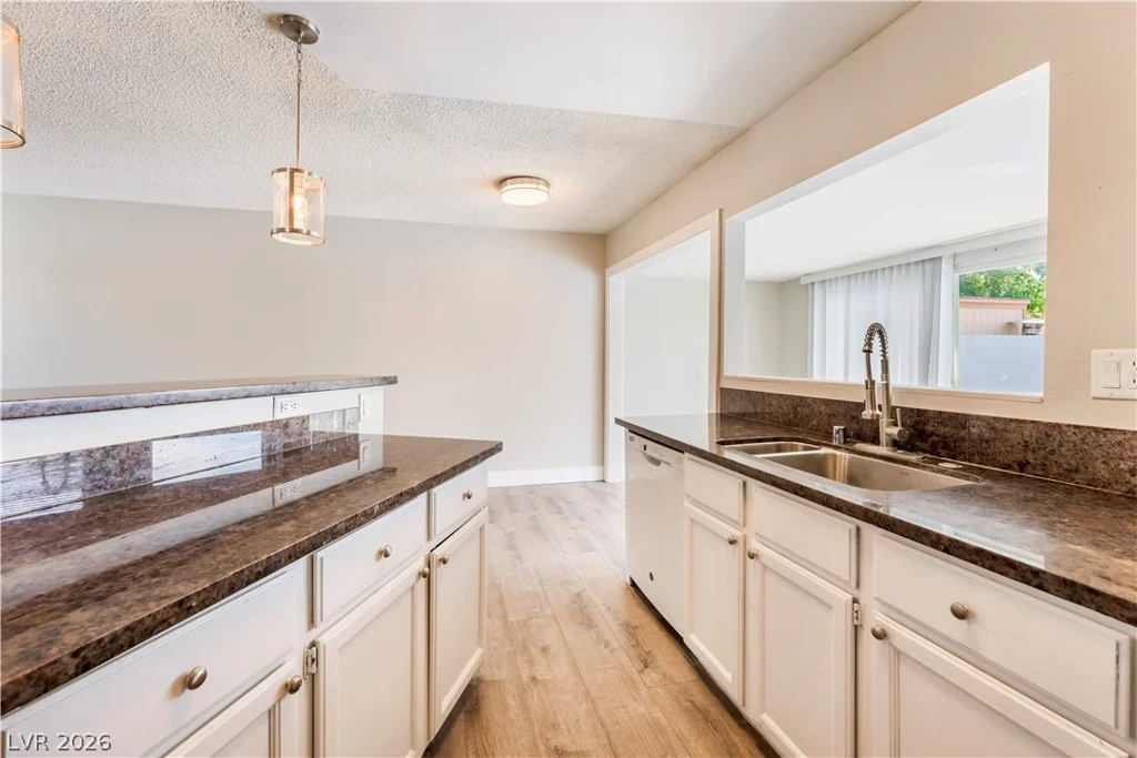 2228 Demetrius, Las Vegas, NV 89101
