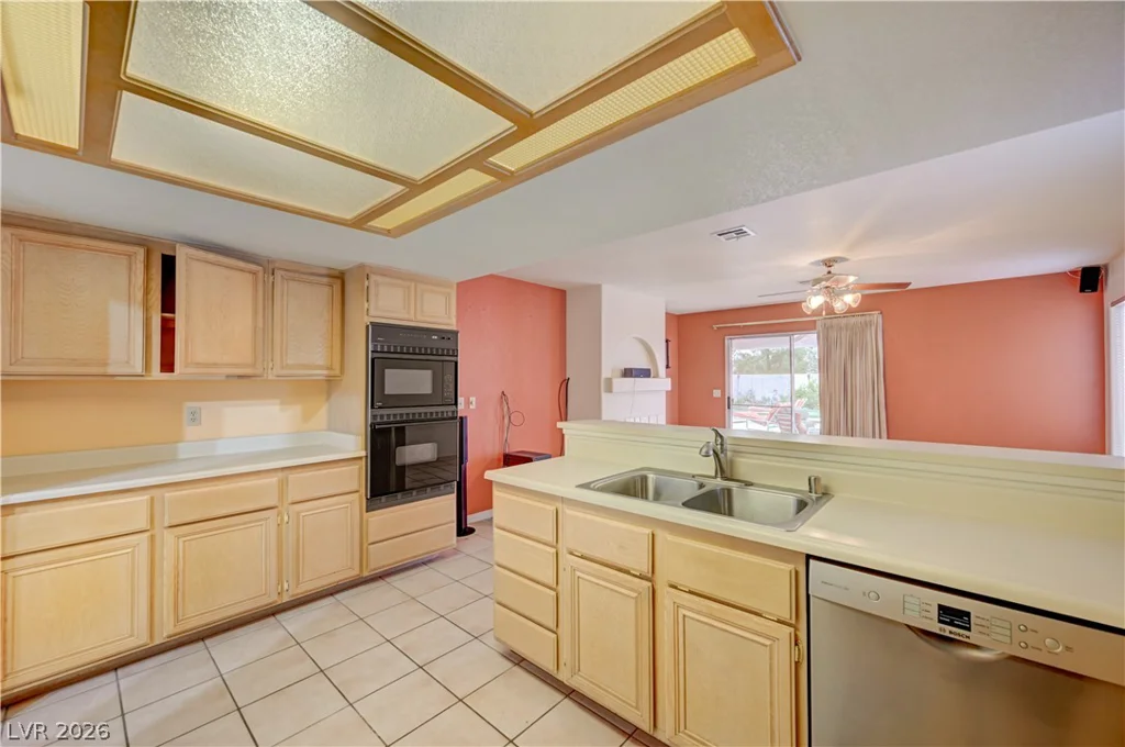 809 Upland, Las Vegas, NV 89107
