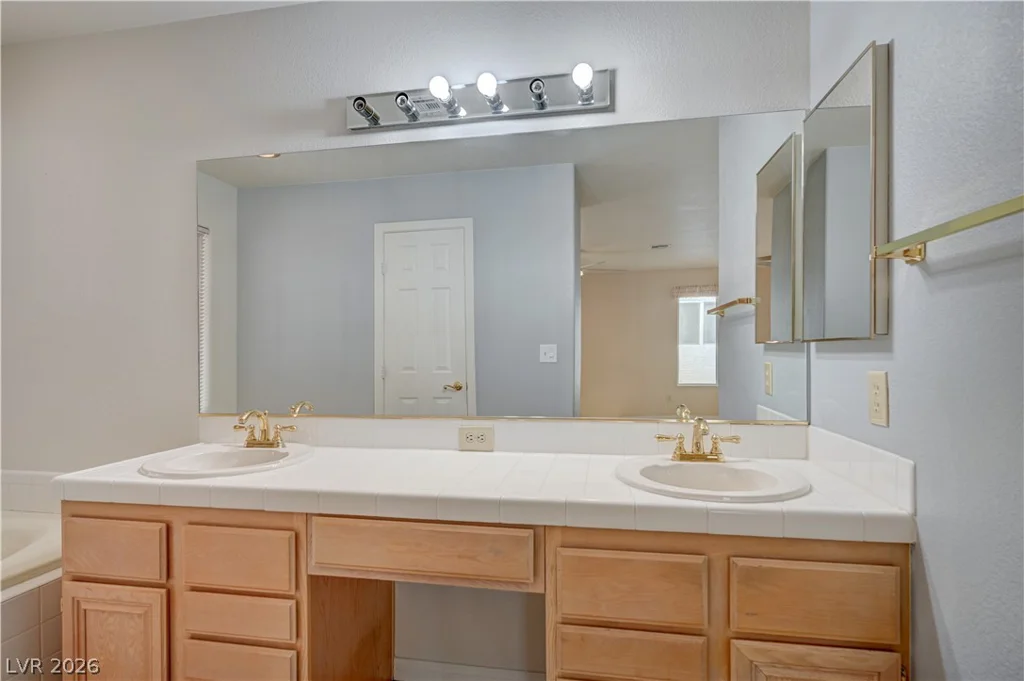 809 Upland, Las Vegas, NV 89107