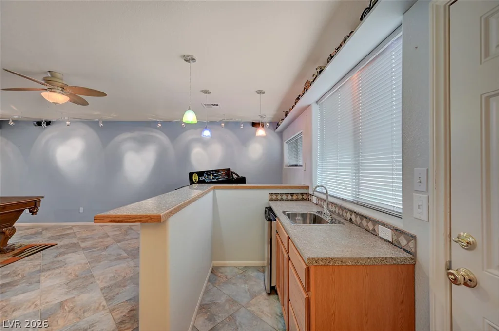 809 Upland, Las Vegas, NV 89107
