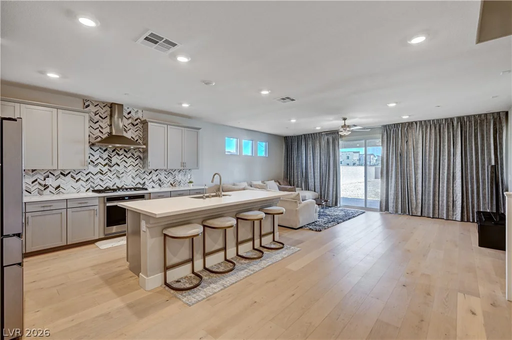 7572 Mount Spokane, Las Vegas, NV 89113