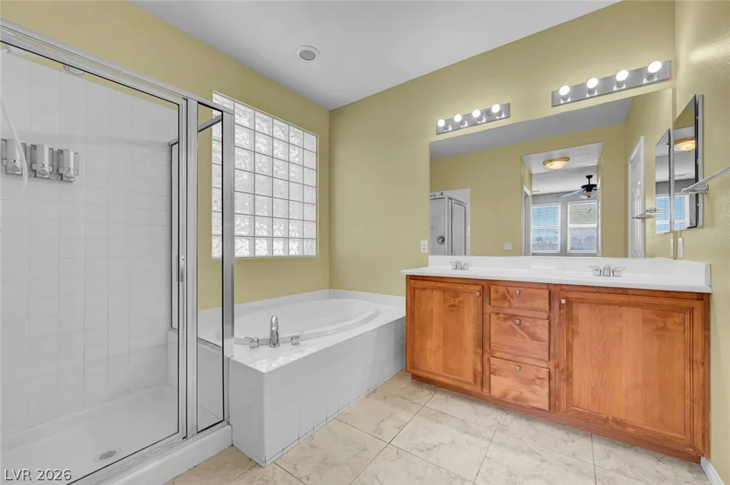 977 SPARKLING LIGHT, Henderson, NV 89052