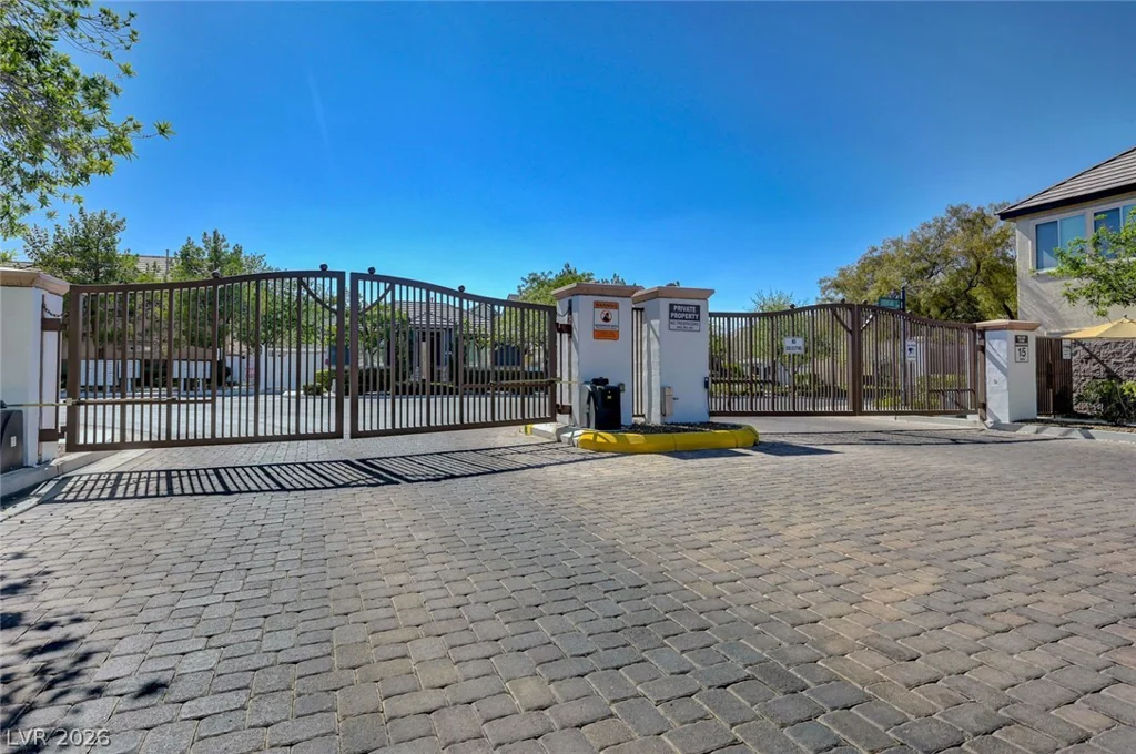 977 SPARKLING LIGHT, Henderson, NV 89052