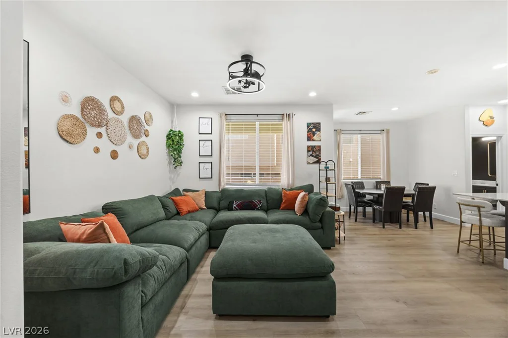 7484 Butterton, Las Vegas, NV 89139