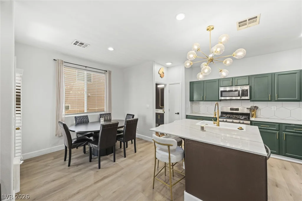7484 Butterton, Las Vegas, NV 89139