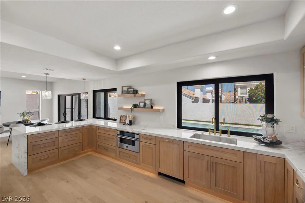 8024 Shorecrest, Las Vegas, NV 89128