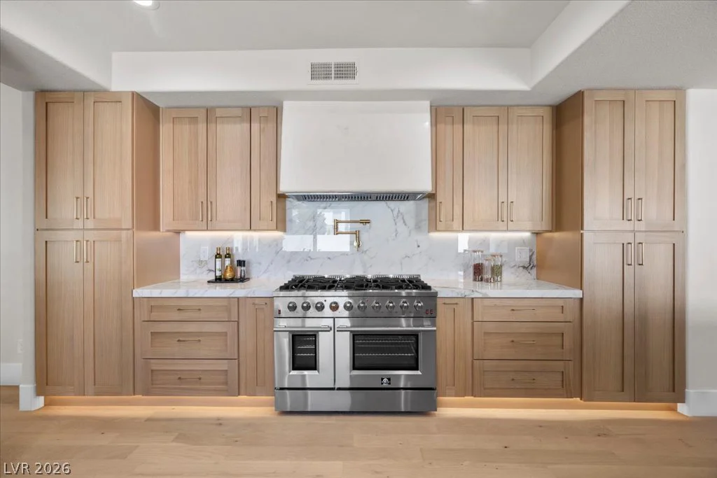 8024 Shorecrest, Las Vegas, NV 89128