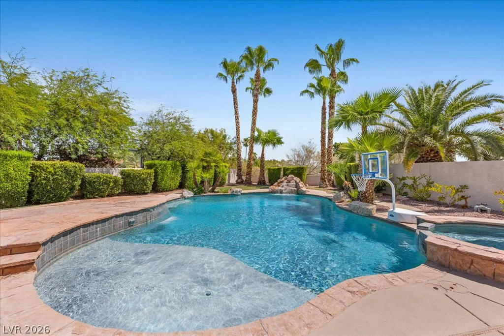2000 Silverton, Henderson, NV 89074