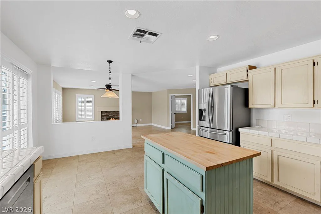 2000 Silverton, Henderson, NV 89074